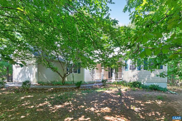 8 ROCKWOOD LN, Palmyra, VA 22963
