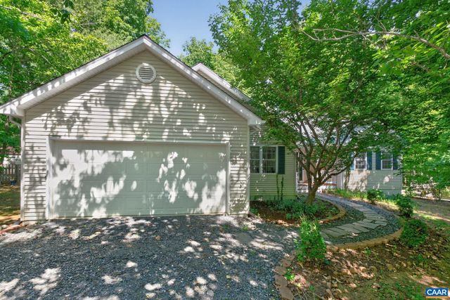 8 ROCKWOOD LN, Palmyra, VA 22963