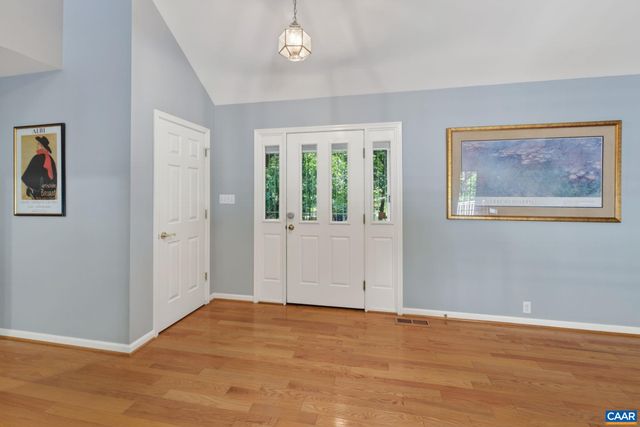 8 ROCKWOOD LN, Palmyra, VA 22963