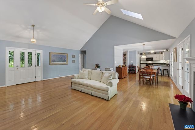 8 ROCKWOOD LN, Palmyra, VA 22963