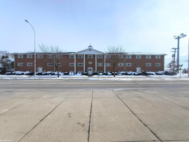 165 S Water Street, Marine City, MI 48039