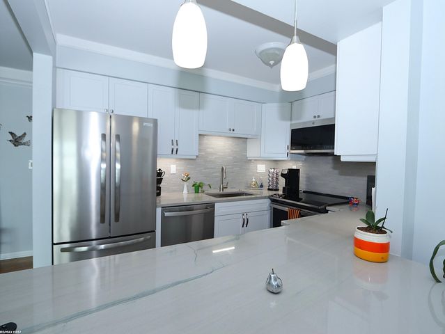 165 S Water Street, Marine City, MI 48039