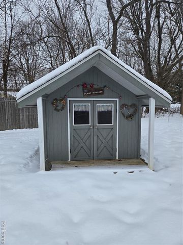 635 Sunset Drive, Imlay City, MI 48444