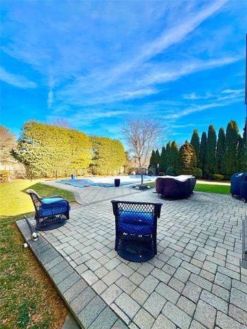 5 Lea Avenue, Manorville, NY 11949