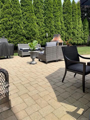 5 Lea Avenue, Manorville, NY 11949