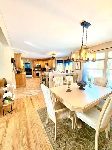 5 Lea Avenue, Manorville, NY 11949