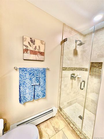 5 Lea Avenue, Manorville, NY 11949