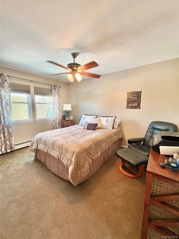 5 Lea Avenue, Manorville, NY 11949