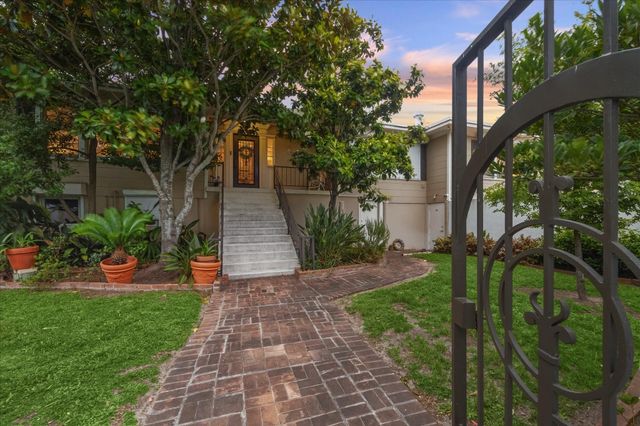 6500 Bayou Front, Galveston, TX 77551