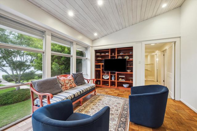 6500 Bayou Front, Galveston, TX 77551