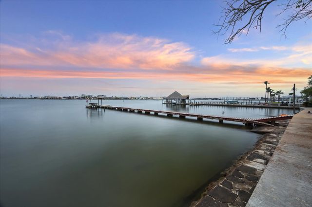 6500 Bayou Front, Galveston, TX 77551