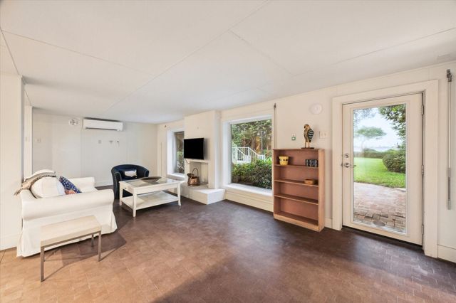 6500 Bayou Front, Galveston, TX 77551