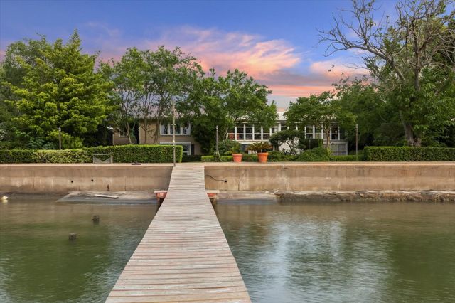 6500 Bayou Front, Galveston, TX 77551