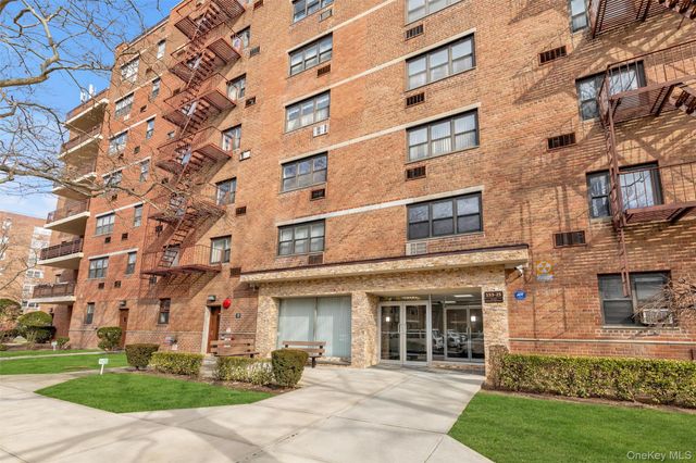 153-25 88th Street 5L, Howard Beach, NY 11414