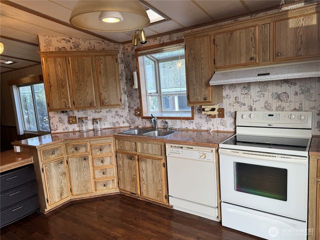 1435 View Vista Park, Port Angeles, WA 98362