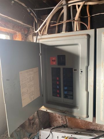 10 Carlisa Drive, Fall River, MA 02723