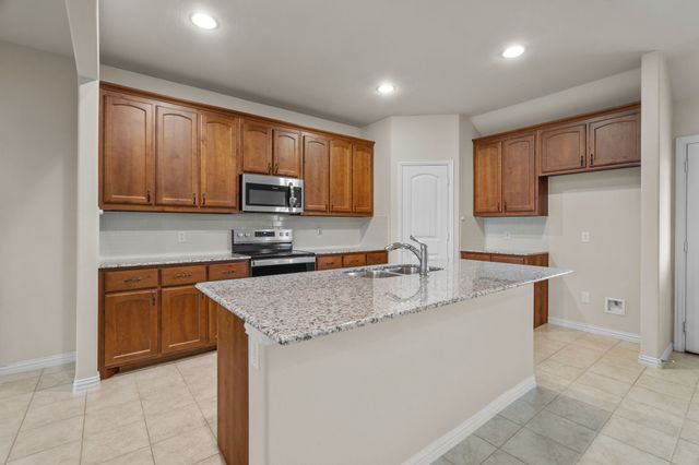 7207 Veal Station Road, Weatherford, TX 76085