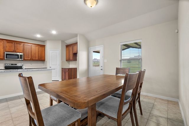 7207 Veal Station Road, Weatherford, TX 76085