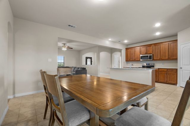 7207 Veal Station Road, Weatherford, TX 76085