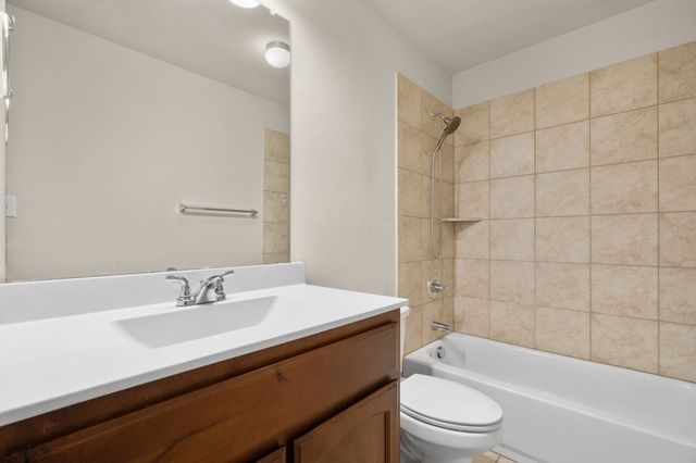 7207 Veal Station Road, Weatherford, TX 76085