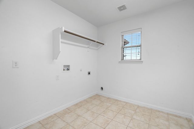 7207 Veal Station Road, Weatherford, TX 76085