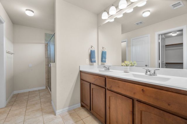 7207 Veal Station Road, Weatherford, TX 76085