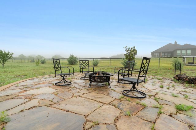 7207 Veal Station Road, Weatherford, TX 76085