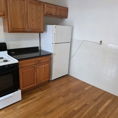 7 Margaret St 6, Boston, MA 02113