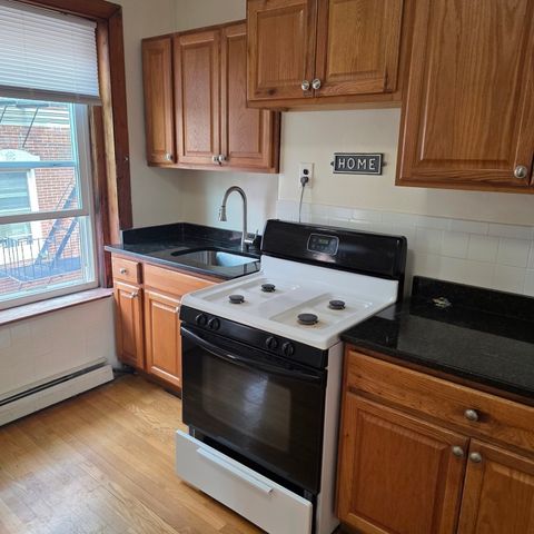 7 Margaret St 6, Boston, MA 02113