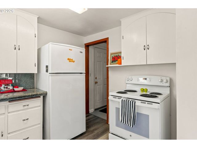 886 POLK St, Eugene, OR 97402