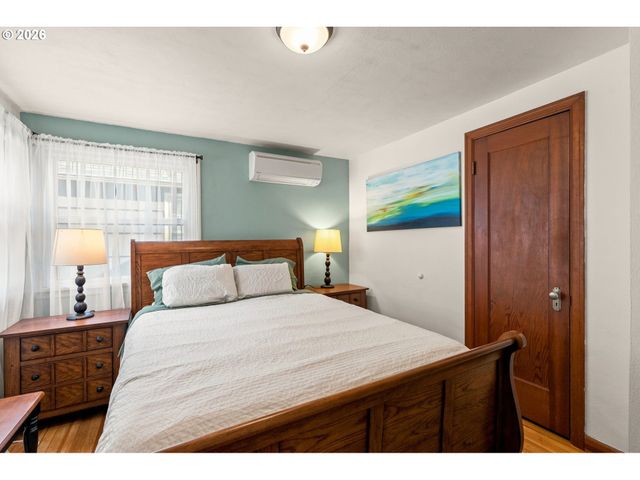 886 POLK St, Eugene, OR 97402