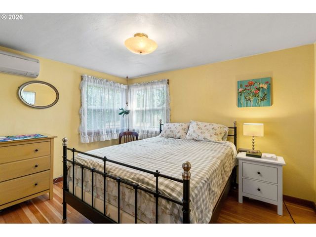 886 POLK St, Eugene, OR 97402