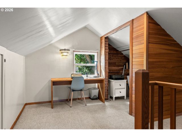 886 POLK St, Eugene, OR 97402