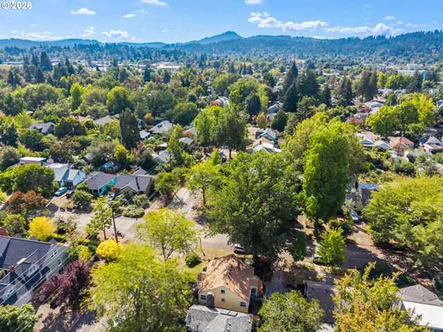886 POLK St, Eugene, OR 97402