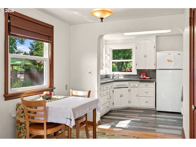 886 POLK St, Eugene, OR 97402