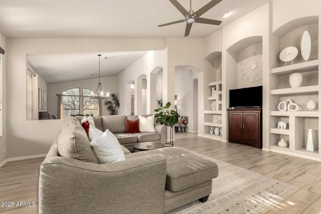 4177 E DESERT MARIGOLD Drive, Cave Creek, AZ 85331