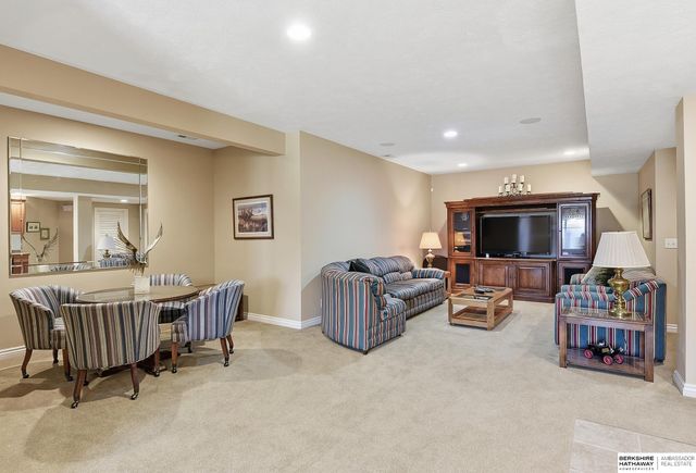 19534 Marcy Street, Elkhorn, NE 68002