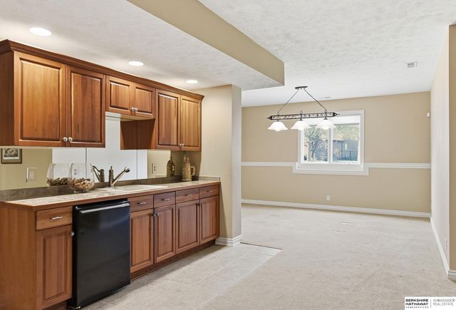 19534 Marcy Street, Elkhorn, NE 68002