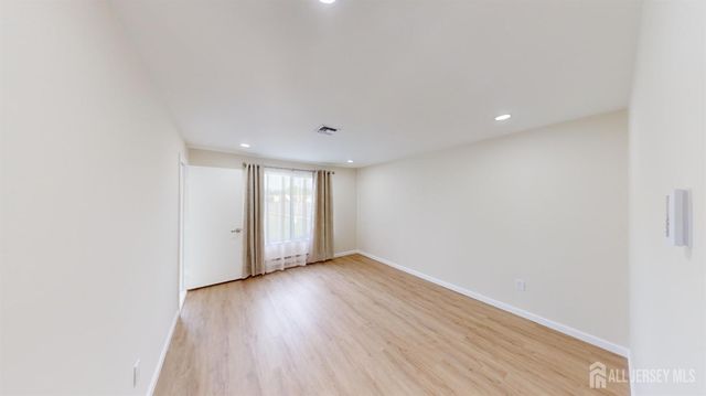 9-c Aspen Plaza, Monroe, NJ 08831