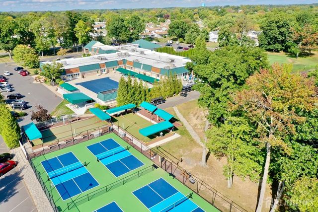 9-c Aspen Plaza, Monroe, NJ 08831