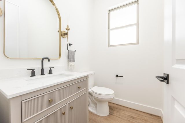311 E 34th Street B, Houston, TX 77018