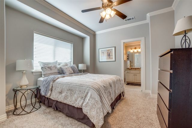 1914 Euclid Avenue B, Dallas, TX 75206