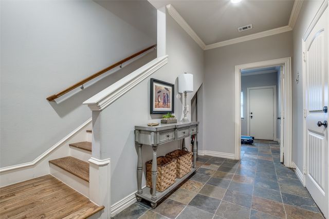 1914 Euclid Avenue B, Dallas, TX 75206