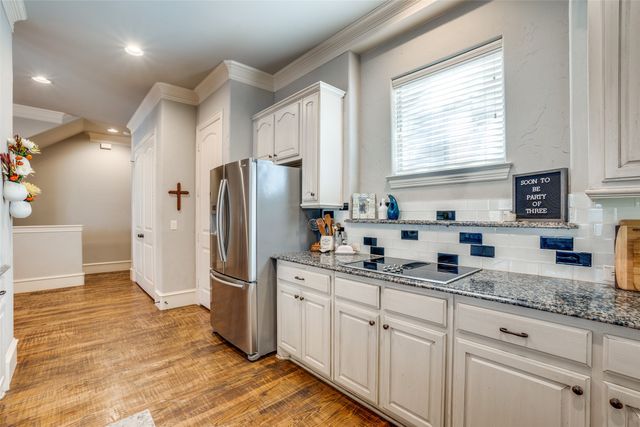 1914 Euclid Avenue B, Dallas, TX 75206