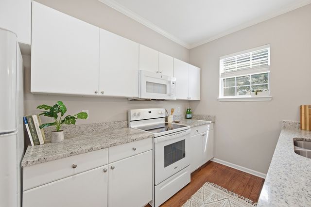 3161 Parthenon Ave Apt 103, Nashville, TN 37203