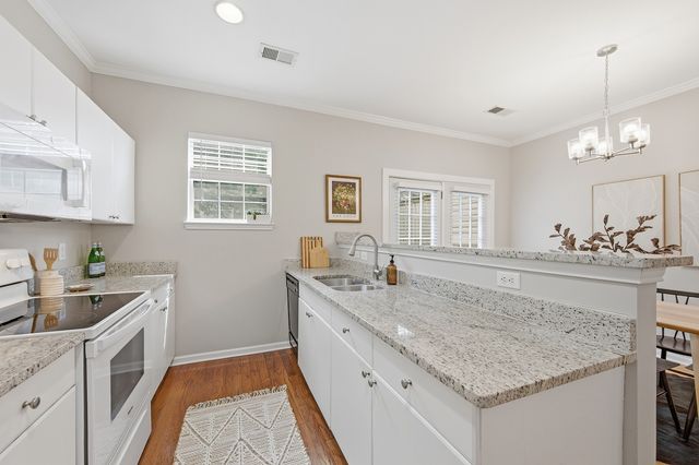 3161 Parthenon Ave Apt 103, Nashville, TN 37203
