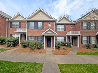 3161 Parthenon Ave Apt 103, Nashville, TN 37203