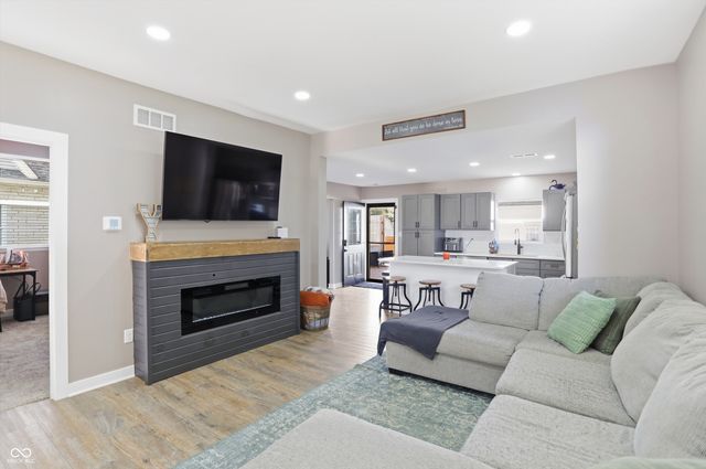7719 Huff Street, Indianapolis, IN 46259