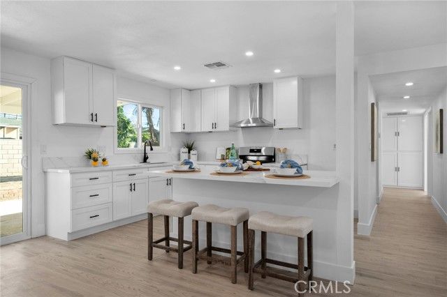 509 S Glenarbor, Santa Ana, CA 92704