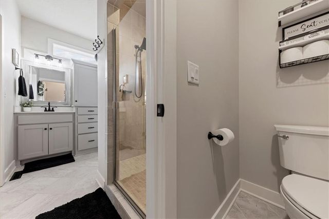 914 Zennor Lane, Raymore, MO 64083